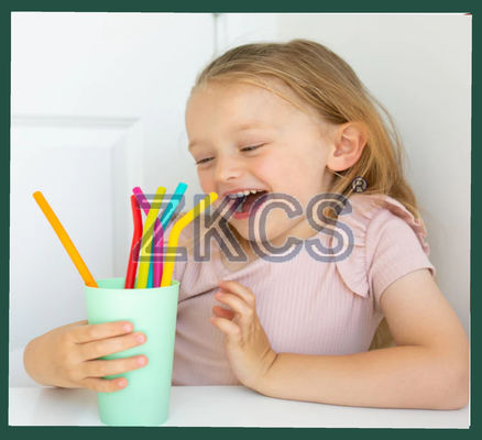 Silikon-Trinkhalm – lebensmittelecht, wiederverwendbar & komfortabel für jeden Schluck